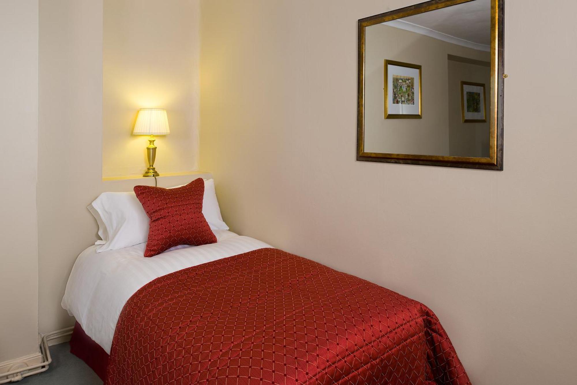 Marlborough Arms Hotel Woodstock Værelse billede
